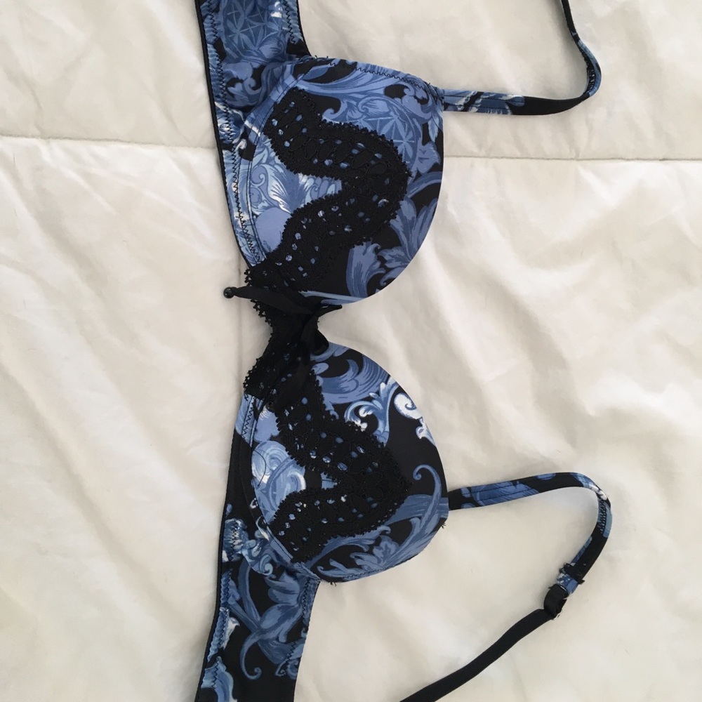 Pleasure state 32A paisley satin bra